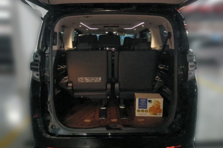 Used Toyota Vellfire 2021 Crown Dual-Engine 2.5L HV Luxury Edition Trunk