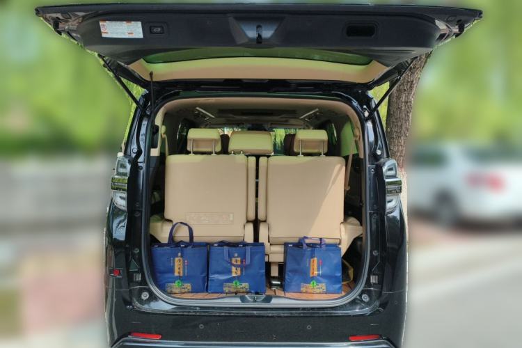Used Toyota Vellfire 2021 Crown Dual-Engine 2.5L HV Supreme Edition Trunk