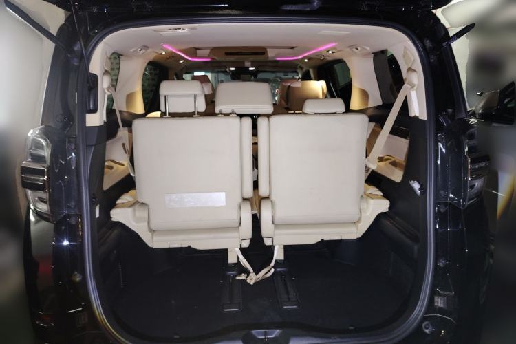 Used Toyota Vellfire 2021 Crown Dual-Engine 2.5L HV Supreme Edition Trunk