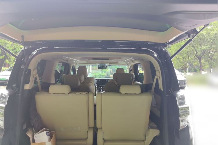 Used Toyota Vellfire 2021 Crown Dual-Engine 2.5L HV Supreme Edition Trunk
