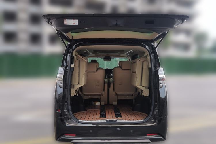 Used Toyota Vellfire 2021 Crown Dual-Engine 2.5L HV Supreme Edition Trunk