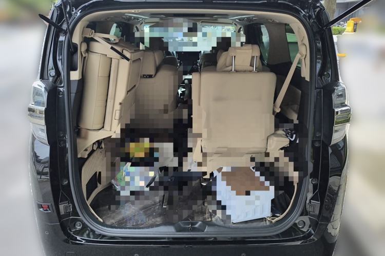 Used Toyota Vellfire 2021 Crown Dual-Engine 2.5L HV Supreme Edition Trunk