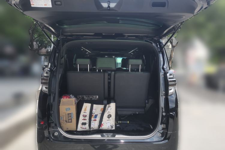 Used Toyota Vellfire 2021 Crown Dual-Engine 2.5L HV Prestige Edition Trunk