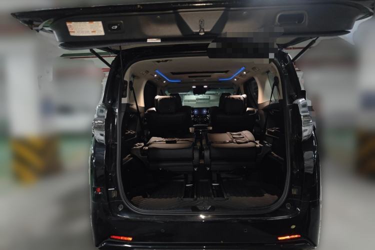 Used Toyota Vellfire 2021 Crown Dual-Engine 2.5L HV Luxury Edition Trunk