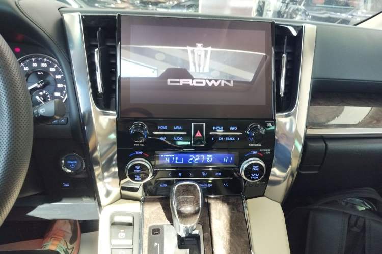 Used Toyota Vellfire 2021 Crown Dual-Engine 2.5L HV Prestige Edition Audio And AC Panel