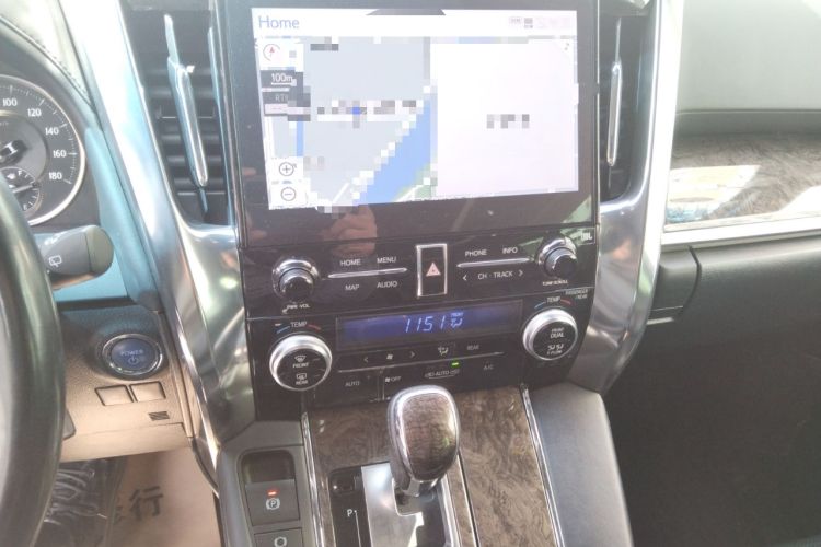 Used Toyota Vellfire 2021 Crown Dual-Engine 2.5L HV Prestige Edition Audio And AC Panel