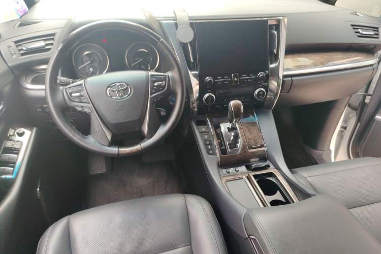 Used Toyota Vellfire 2021 Crown Dual-Engine 2.5L HV Prestige Edition Center Console