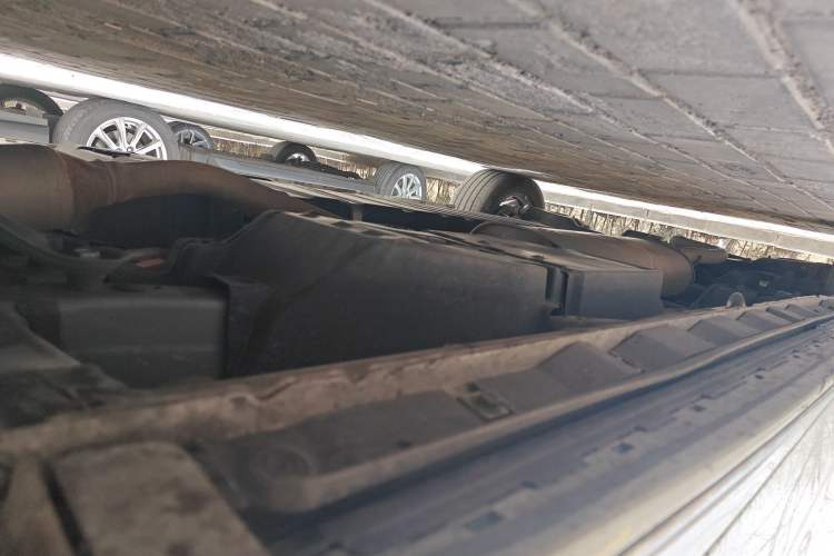 Used Toyota Vellfire 2021 Crown Dual-Engine 2.5L HV Supreme Edition Chassis Front Right
