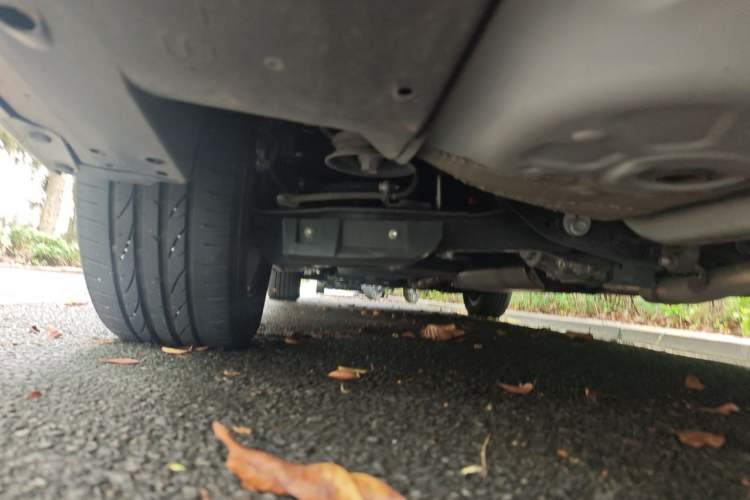 Used Toyota Vellfire 2021 Crown Dual-Engine 2.5L HV Prestige Edition Chassis Rear Left