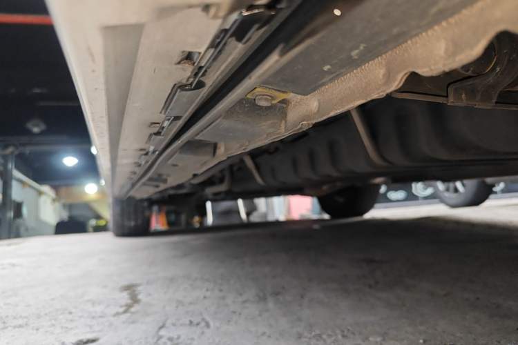 Used Toyota Vellfire 2021 Crown Dual-Engine 2.5L HV Supreme Edition Chassis Rear Left