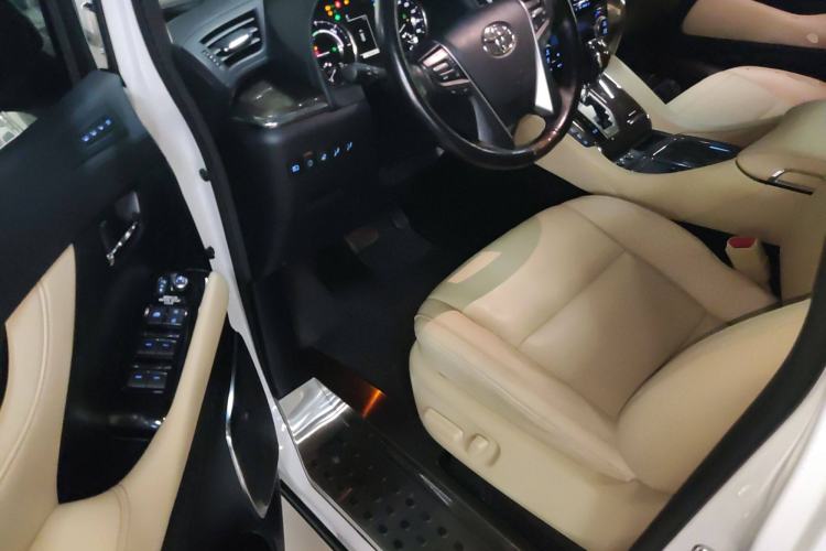 Used Toyota Vellfire 2021 Crown Dual-Engine 2.5L HV Prestige Edition Driver Seat