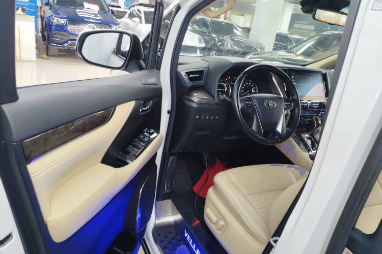Used Toyota Vellfire 2021 Crown Dual-Engine 2.5L HV Prestige Edition Driver Seat