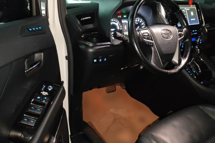 Used Toyota Vellfire 2021 Crown Dual-Engine 2.5L HV Prestige Edition Driver Seat
