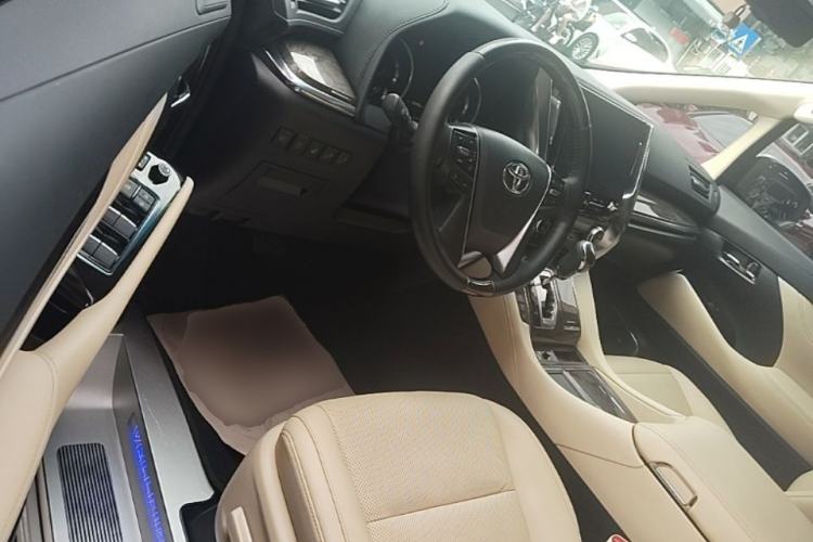 Used Toyota Vellfire 2021 Crown Dual-Engine 2.5L HV Supreme Edition Driver Seat