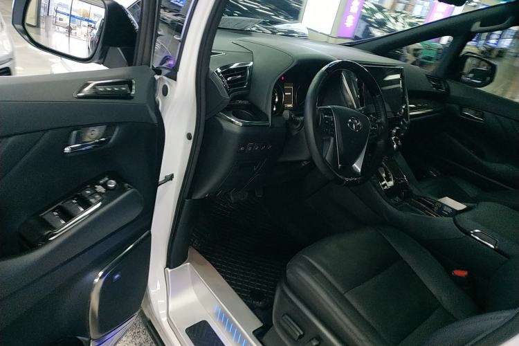Used Toyota Vellfire 2021 Crown Dual-Engine 2.5L HV Supreme Edition Driver Seat