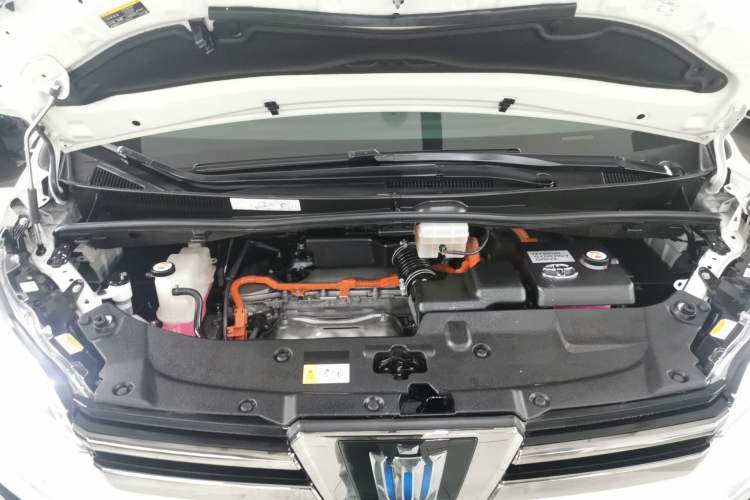Used Toyota Vellfire 2021 Crown Dual-Engine 2.5L HV Supreme Edition Engine Bay