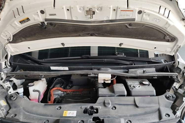 Used Toyota Vellfire 2021 Crown Dual-Engine 2.5L HV Luxury Edition Engine Bay