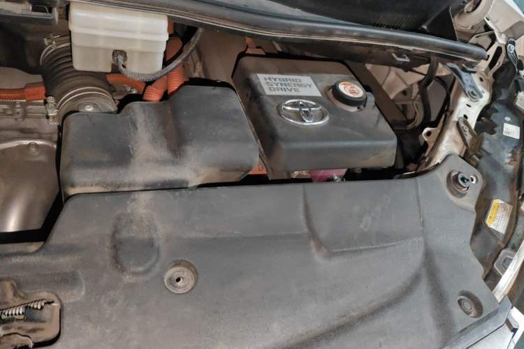 Used Toyota Vellfire 2021 Crown Dual-Engine 2.5L HV Prestige Edition Engine Bay Left