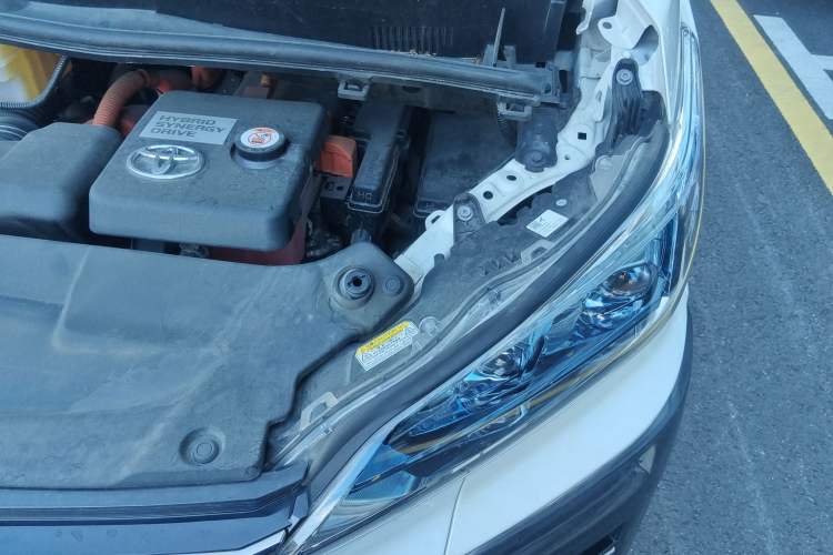 Used Toyota Vellfire 2021 Crown Dual-Engine 2.5L HV Supreme Edition Engine Bay Left