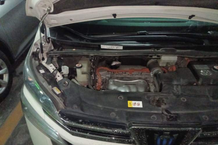 Used Toyota Vellfire 2021 Crown Dual-Engine 2.5L HV Prestige Edition Engine Bay Right