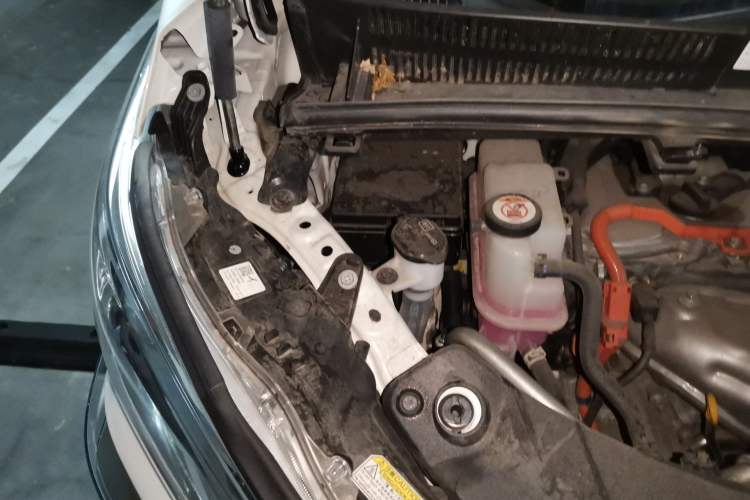 Used Toyota Vellfire 2021 Crown Dual-Engine 2.5L HV Luxury Edition Engine Bay Right