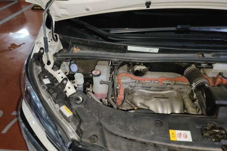 Used Toyota Vellfire 2021 Crown Dual-Engine 2.5L HV Prestige Edition Engine Bay Right