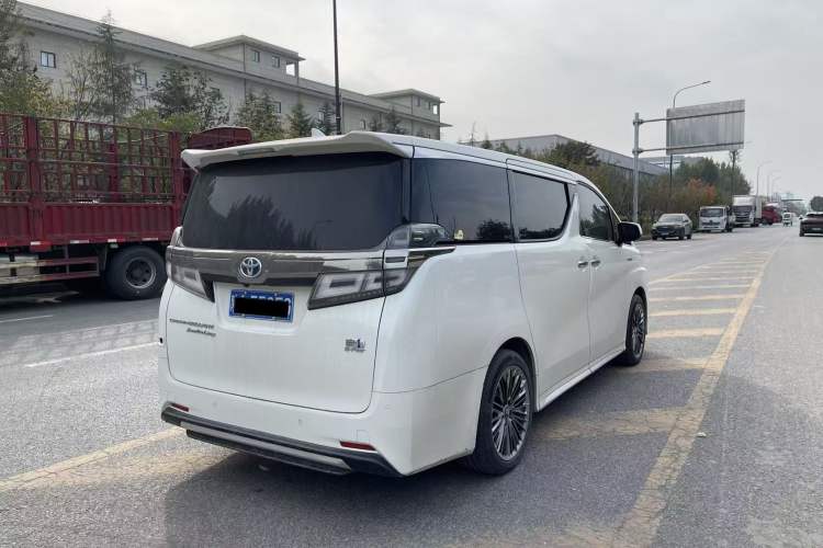 Used Toyota Vellfire 2021 Crown Dual-Engine 2.5L HV Supreme Edition Exterior 3