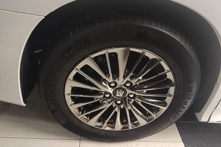 Used Toyota Vellfire 2021 Crown Dual-Engine 2.5L HV Supreme Edition Exterior 5