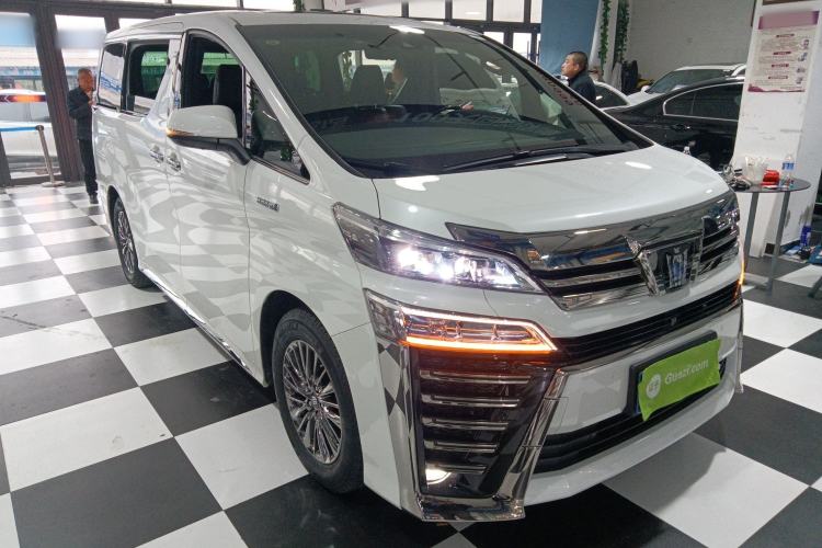 Used Toyota Vellfire 2021 Crown Dual-Engine 2.5L HV Supreme Edition Front Right 45 Deg