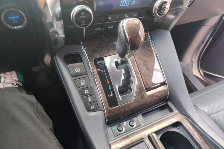 Used Toyota Vellfire 2021 Crown Dual-Engine 2.5L HV Prestige Edition Gear Lever