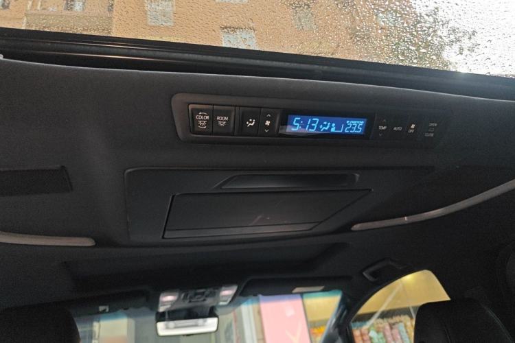Used Toyota Vellfire 2021 Crown Dual-Engine 2.5L HV Supreme Edition Headliner