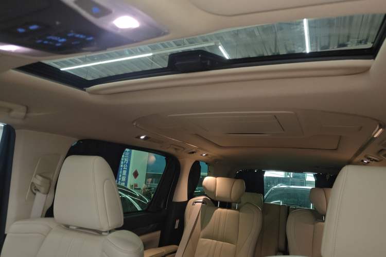 Used Toyota Vellfire 2021 Crown Dual-Engine 2.5L HV Supreme Edition Headliner