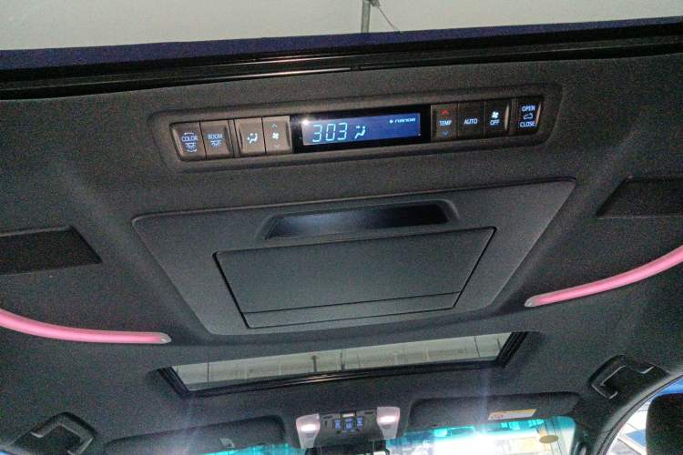 Used Toyota Vellfire 2021 Crown Dual-Engine 2.5L HV Supreme Edition Headliner