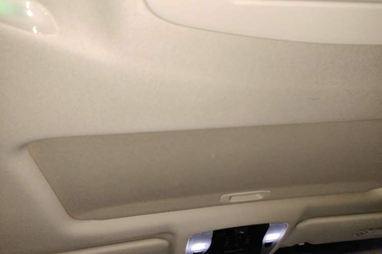 Used Toyota Vellfire 2021 Crown Dual-Engine 2.5L HV Prestige Edition Headliner