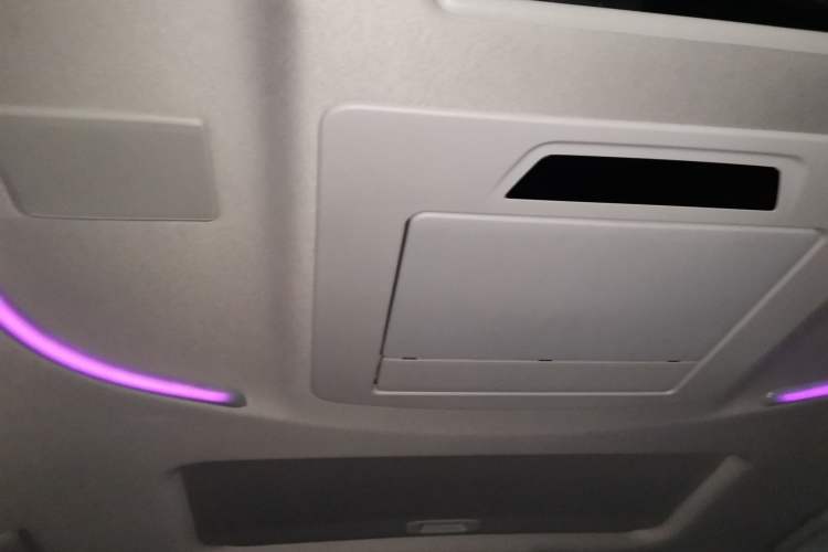 Used Toyota Vellfire 2021 Crown Dual-Engine 2.5L HV Luxury Edition Headliner