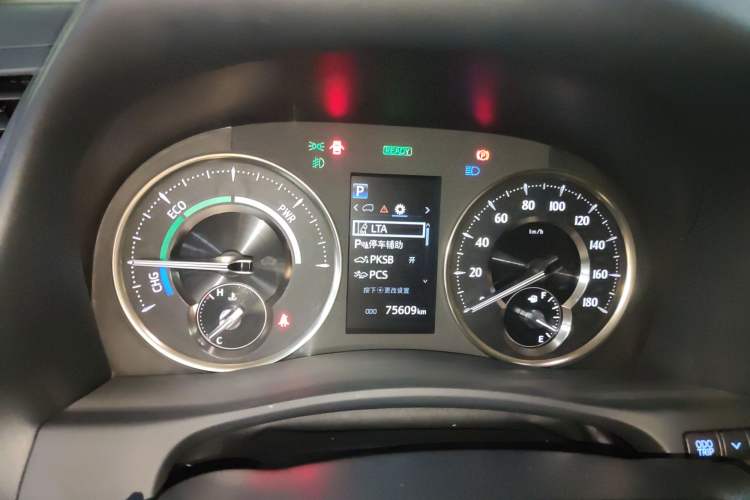 Used Toyota Vellfire 2021 Crown Dual-Engine 2.5L HV Prestige Edition Instrument Cluster