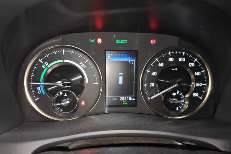 Used Toyota Vellfire 2021 Crown Dual-Engine 2.5L HV Prestige Edition Instrument Cluster