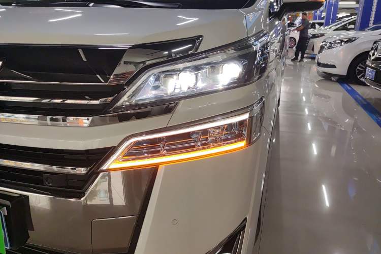 Used Toyota Vellfire 2021 Crown Dual-Engine 2.5L HV Prestige Edition Left Front Headlight