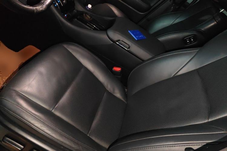Used Toyota Vellfire 2021 Crown Dual-Engine 2.5L HV Prestige Edition Left Front Seat