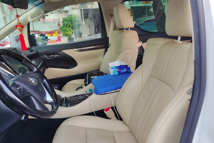 Used Toyota Vellfire 2021 Crown Dual-Engine 2.5L HV Prestige Edition Left Front Seat