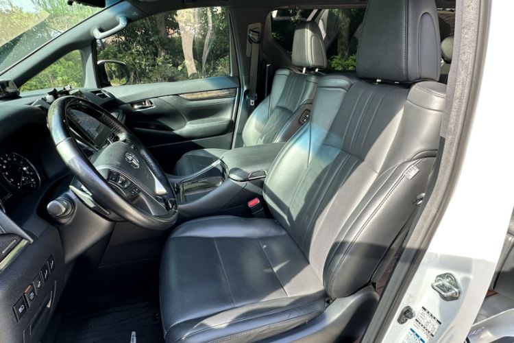 Used Toyota Vellfire 2021 Crown Dual-Engine 2.5L HV Prestige Edition Left Front Seat