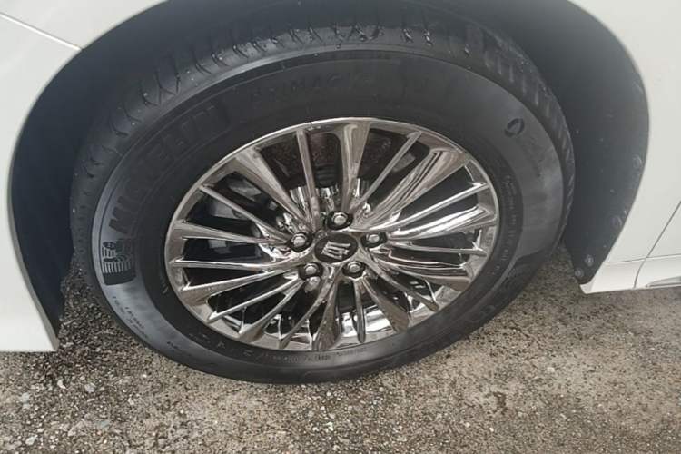 Used Toyota Vellfire 2021 Crown Dual-Engine 2.5L HV Supreme Edition Left Front Wheel Hub