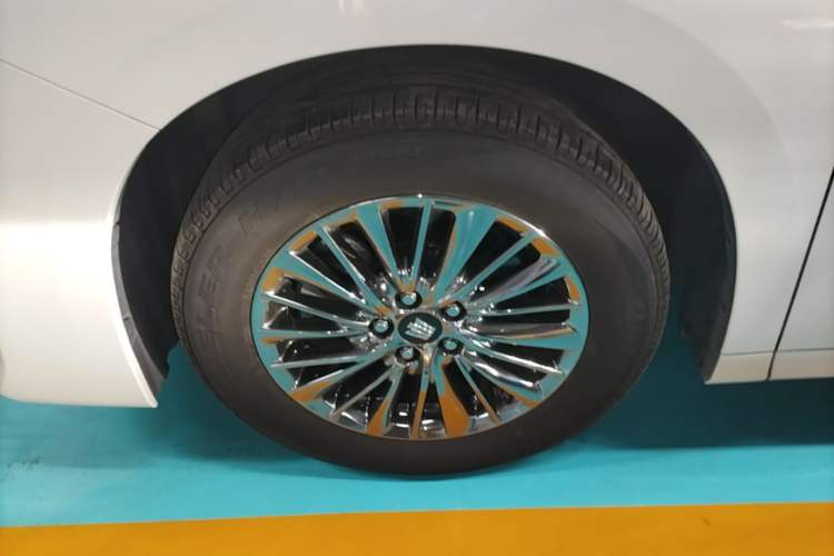 Used Toyota Vellfire 2021 Crown Dual-Engine 2.5L HV Prestige Edition Left Front Wheel Hub