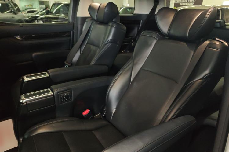 Used Toyota Vellfire 2021 Crown Dual-Engine 2.5L HV Luxury Edition Left Rear Seat