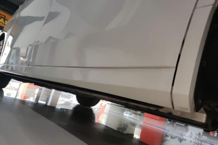 Used Toyota Vellfire 2021 Crown Dual-Engine 2.5L HV Prestige Edition Left Side Sill