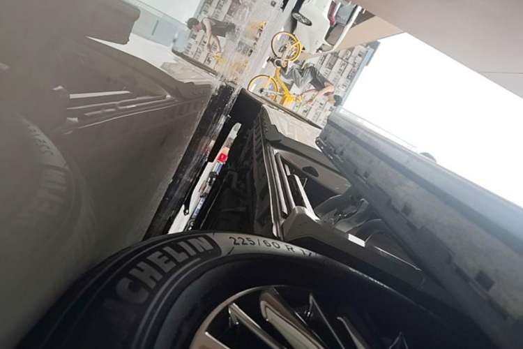 Used Toyota Vellfire 2021 Crown Dual-Engine 2.5L HV Supreme Edition Left Side Sill