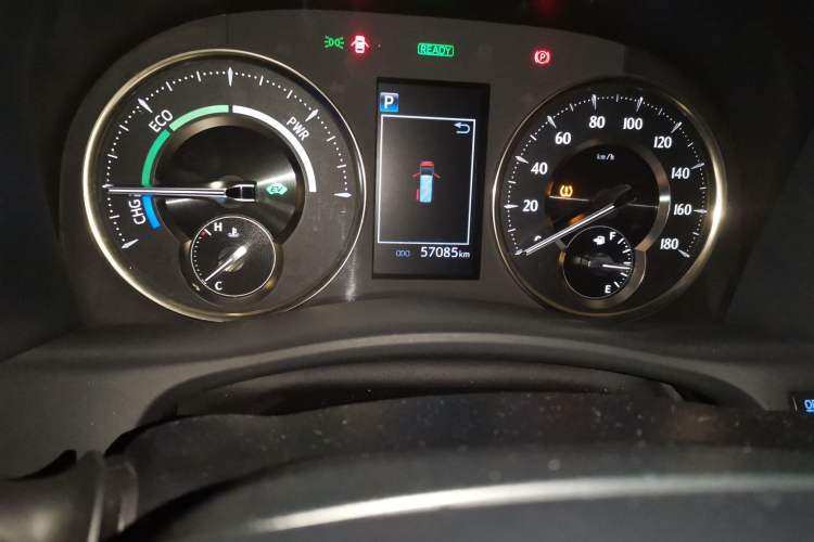 Used Toyota Vellfire 2021 Crown Dual-Engine 2.5L HV Luxury Edition Odometer Close Up