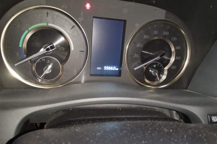 Used Toyota Vellfire 2021 Crown Dual-Engine 2.5L HV Luxury Edition Odometer Close Up