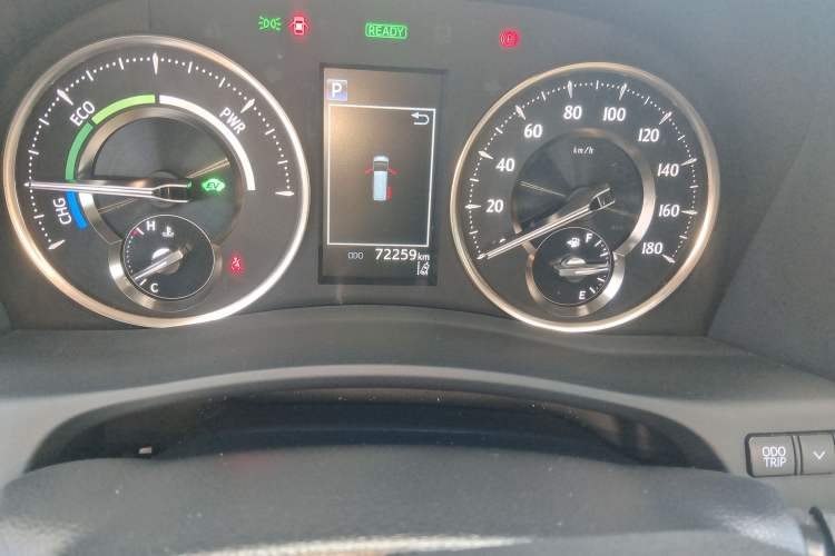 Used Toyota Vellfire 2021 Crown Dual-Engine 2.5L HV Supreme Edition Odometer Close Up