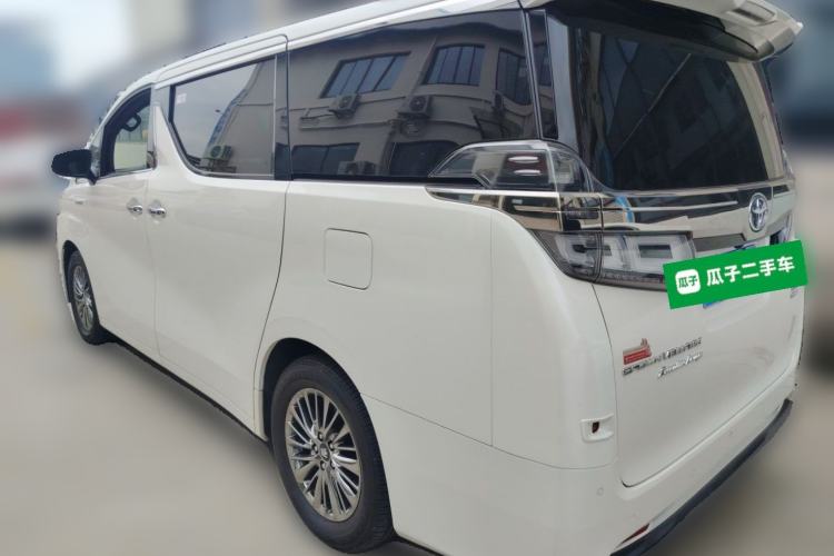 Used Toyota Vellfire 2021 Crown Dual-Engine 2.5L HV Prestige Edition Rear Left 45 Deg